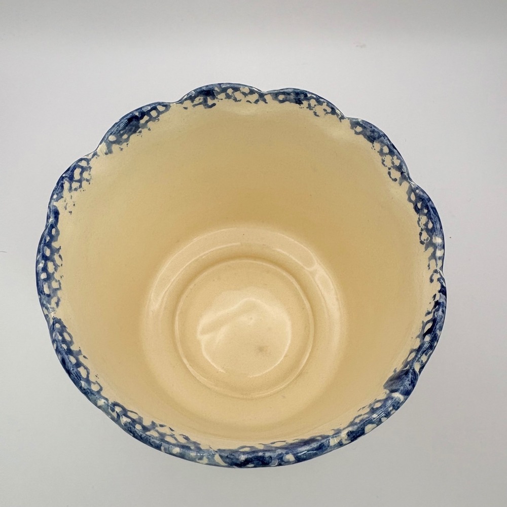 World Bazaars Ceramic Planter Cream Blue Floral Scalloped Rim Hand Painted - Picture 3 of 5